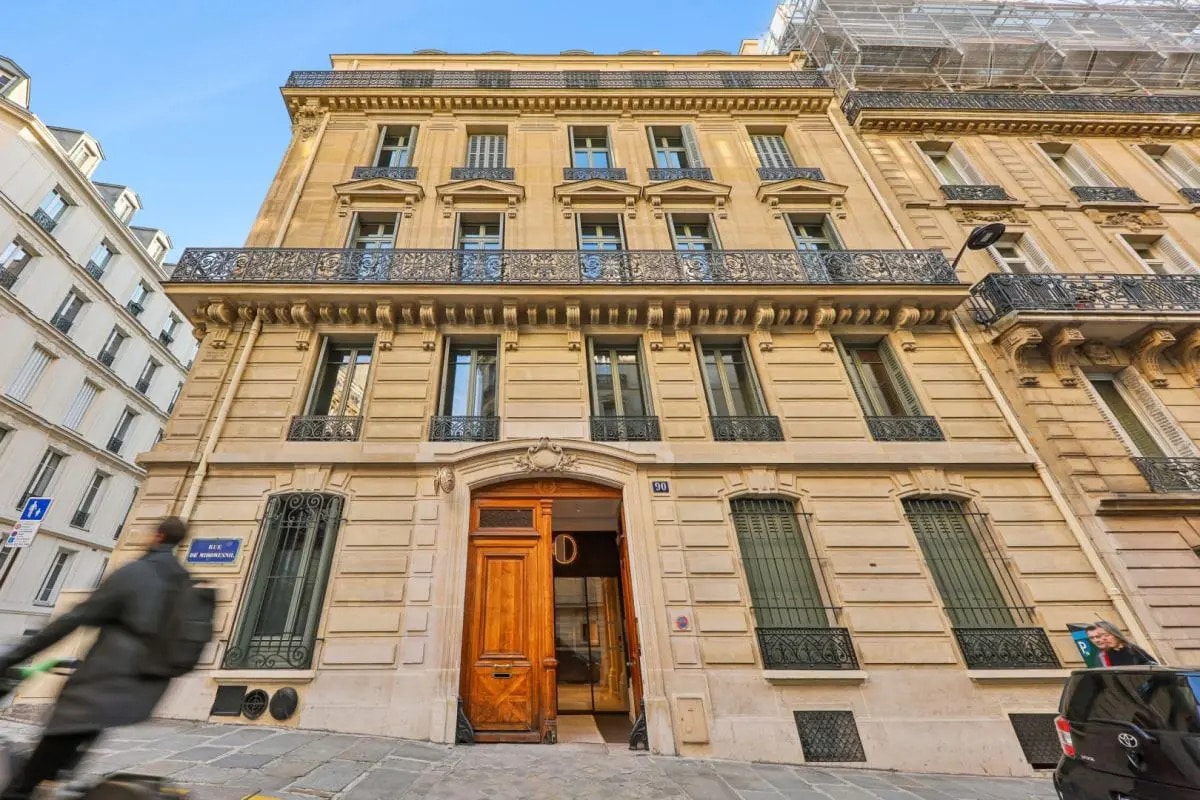 90 Rue De Miromesnil, Paris à louer Photo de l’immeuble– Image 1 sur 19