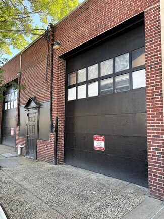 Plus de détails pour 530 Cherry Ln, Floral Park, NY - Industriel/Logistique à louer