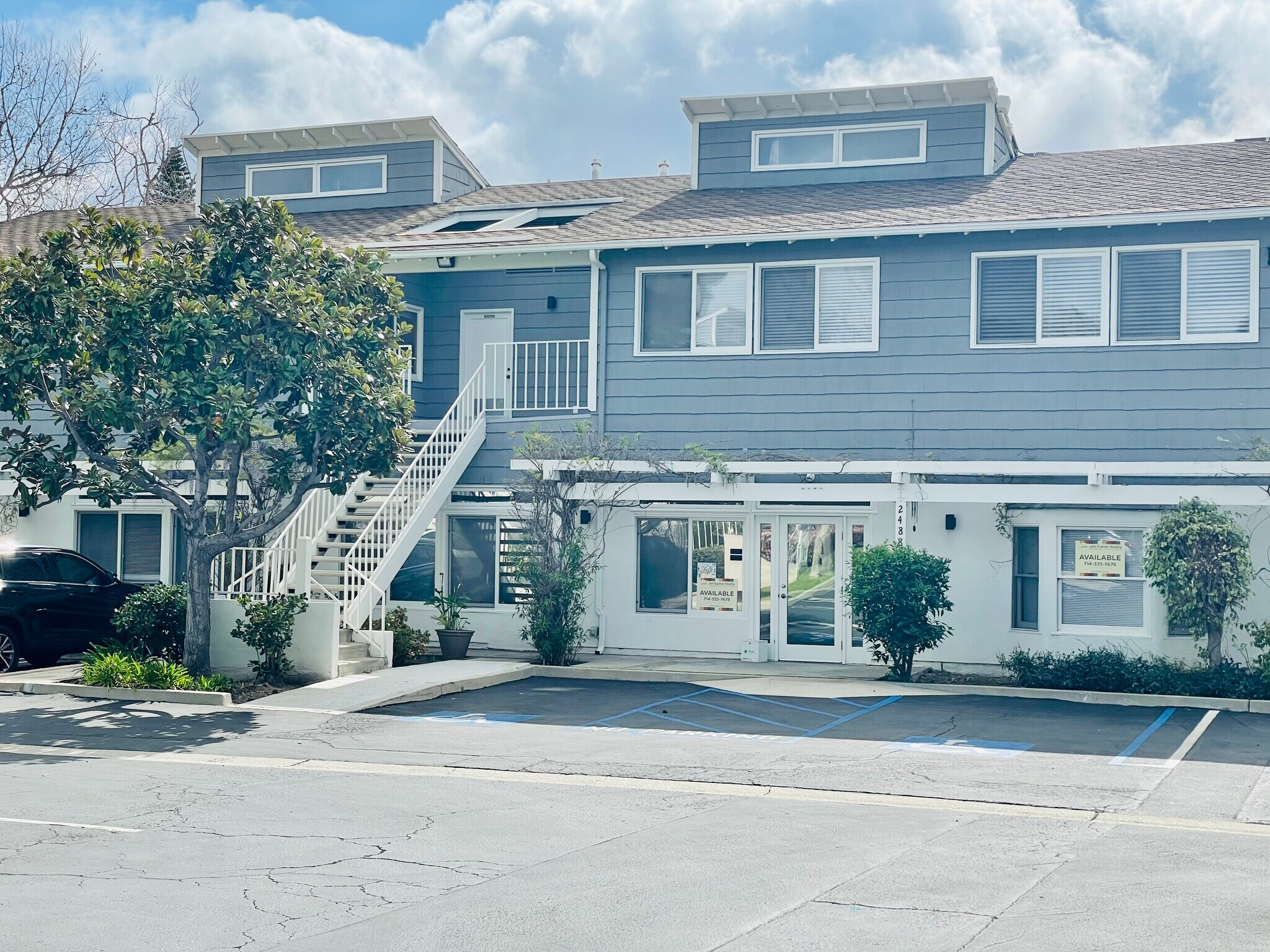 2488 Newport Blvd, Costa Mesa, CA à louer Photo de l’immeuble– Image 1 sur 16