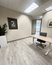 5220 Spring Valley Rd, Dallas, TX à louer Photo intérieure– Image 2 sur 5