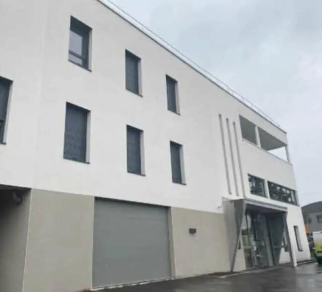 Bureau dans Dardilly à louer - Photo de l’immeuble – Image 1 sur 15