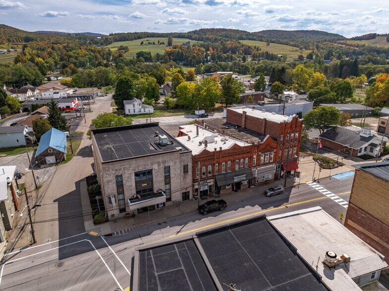 23 W Main St, Canton, PA à vendre - Photo de l’immeuble – Image 2 sur 46