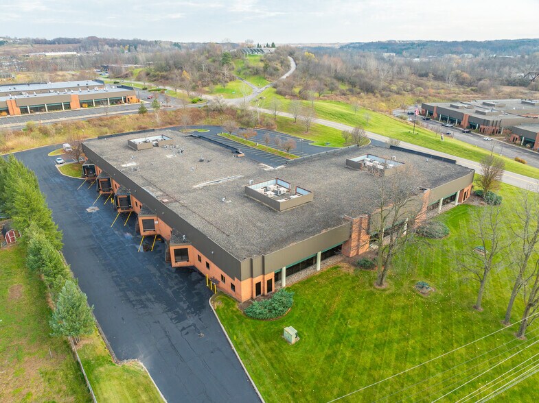 7620 Omnitech Pl, Victor, NY à louer - Photo de l’immeuble – Image 2 sur 7