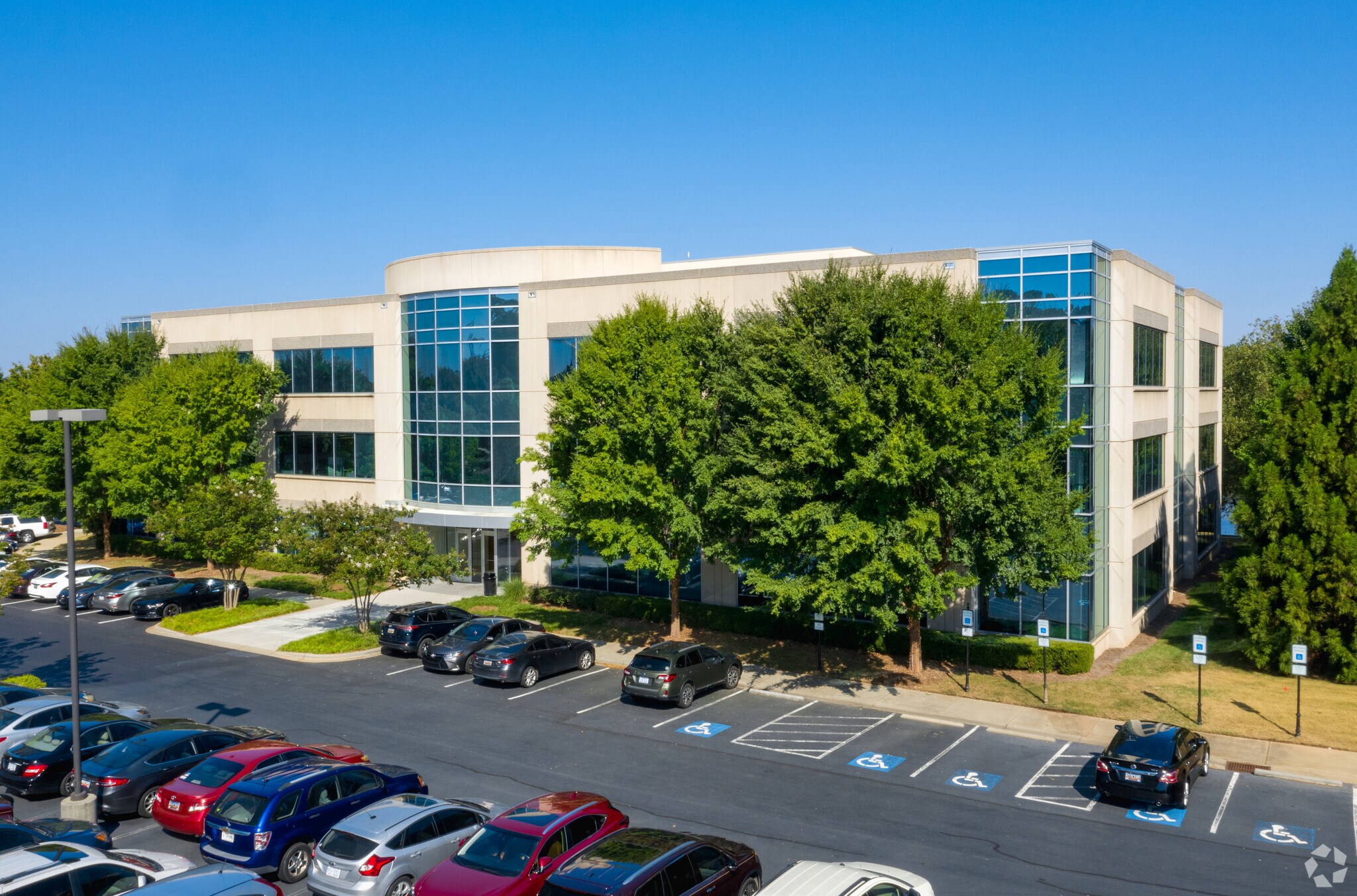 580 Kingsley Park Dr, Fort Mill, SC à louer Photo principale– Image 1 sur 17