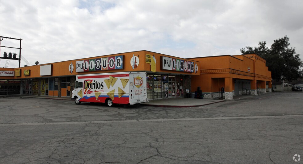 3144-3166 N E St, San Bernardino, CA à louer - Photo de l’immeuble – Image 3 sur 4