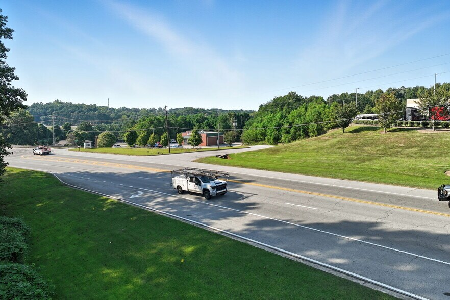 2232 Jesse Jewell Pky, Gainesville, GA à vendre - Aérien – Image 3 sur 12