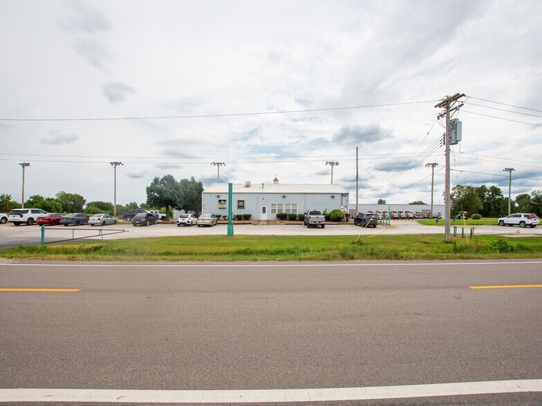 3500 Kingshighway, East Saint Louis, IL à vendre - Photo principale – Image 1 sur 58