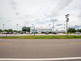 Plus de détails pour 3500 Kingshighway, East Saint Louis, IL - Sports et loisirs à vendre
