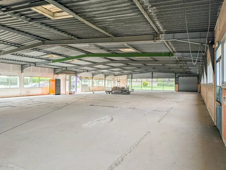 Local d'activités dans Pleudihen-sur-Rance à vendre - Photo de l’immeuble – Image 2 sur 9