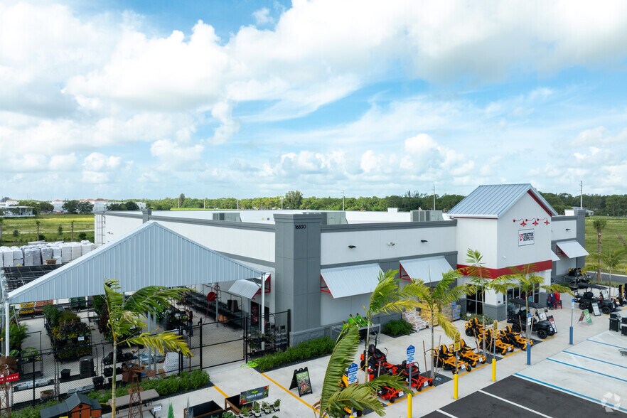 Local commercial dans City Of Westlake, FL à vendre - Photo de l’immeuble – Image 3 sur 5