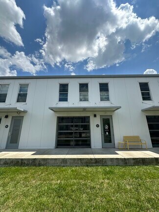 Plus de détails pour 370 Herron Dr, Nashville, TN - Bureau à vendre