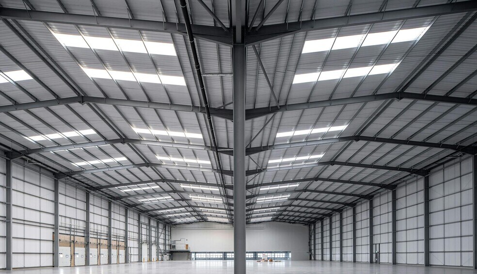 Chelmsford Rd, Rayleigh à louer - Photo de l’immeuble – Image 2 sur 10