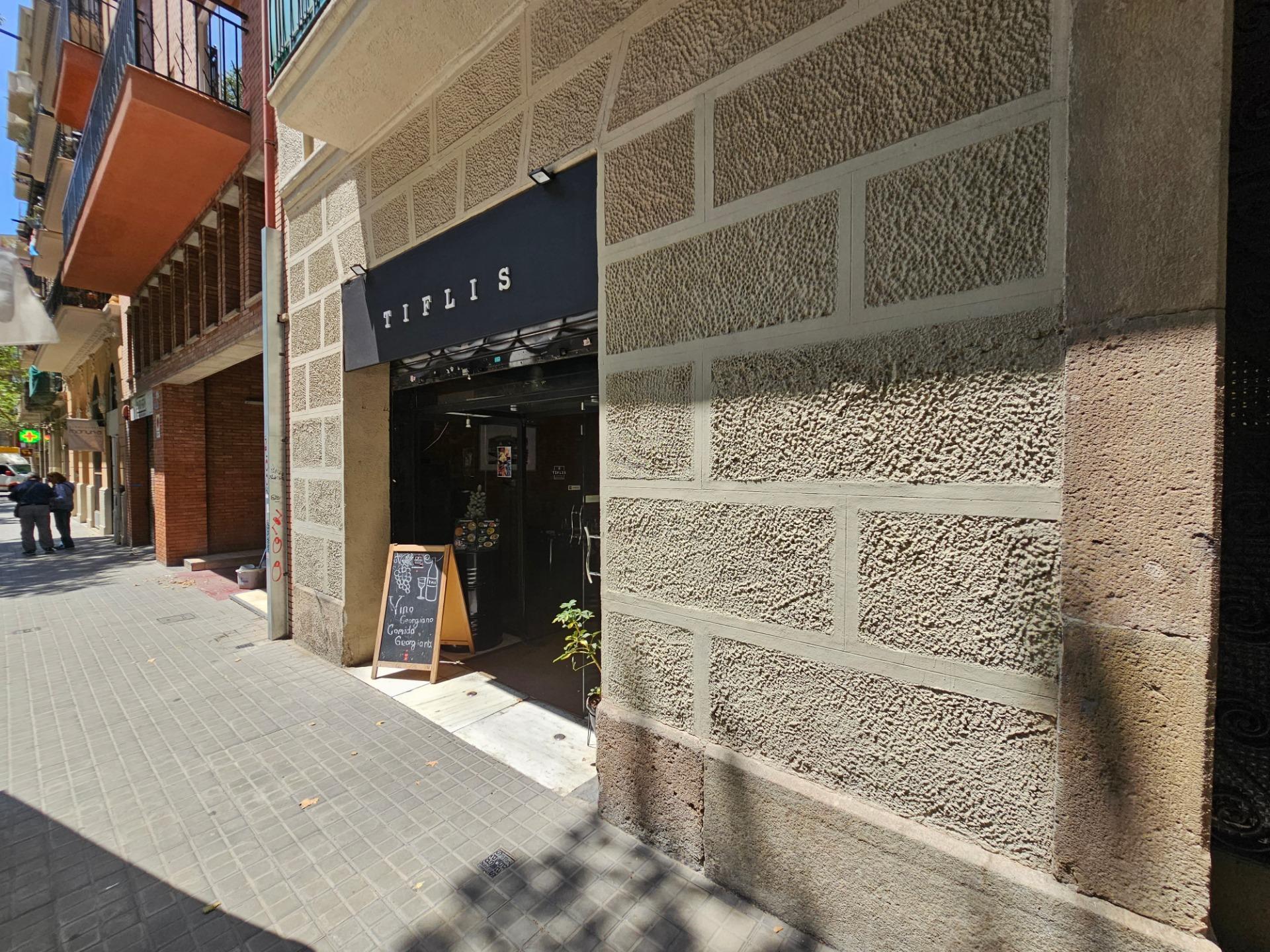 Immeuble residentiel dans Barcelone, Barcelona à vendre Photo intérieure– Image 1 sur 2