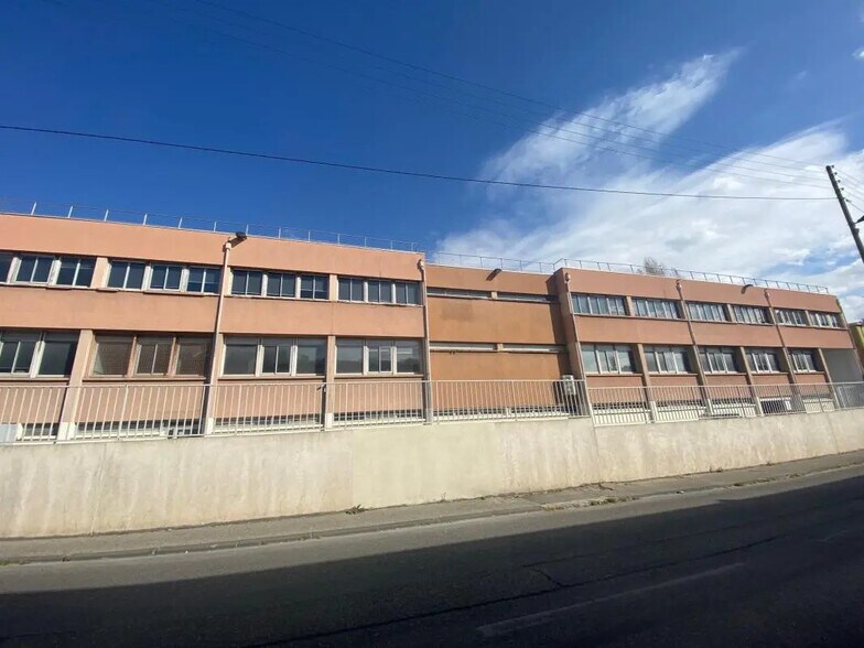 Bureau dans Marseille à louer - Photo de l’immeuble – Image 1 sur 13