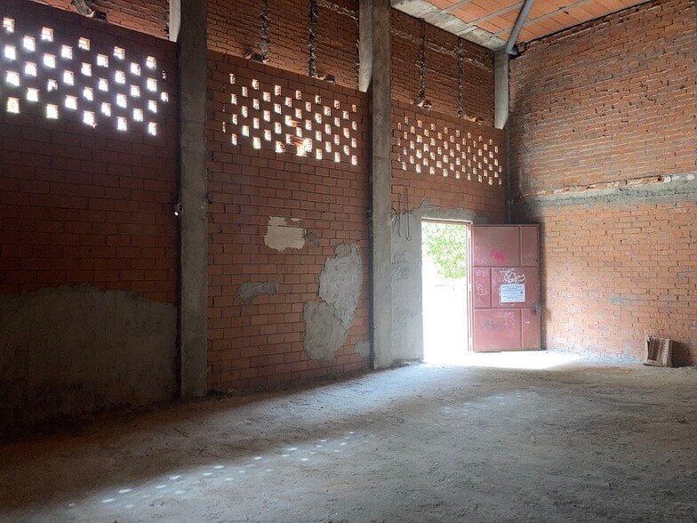 View Photo