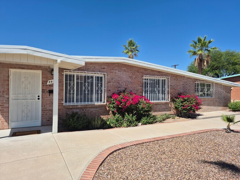5453 E 4th St, Tucson, AZ à vendre - Photo de l’immeuble – Image 1 sur 18