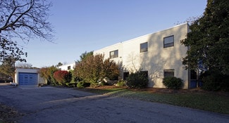 Plus de détails pour 901 Waterman Ave, East Providence, RI - Industriel/Logistique à vendre