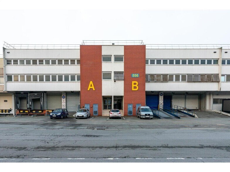 Bureau dans Saint-Ouen-sur-Seine à louer - Photo de l’immeuble – Image 3 sur 12