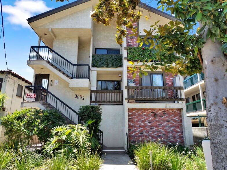 1004 E Garfield Ave, Glendale, CA à vendre - Photo de l’immeuble – Image 2 sur 7