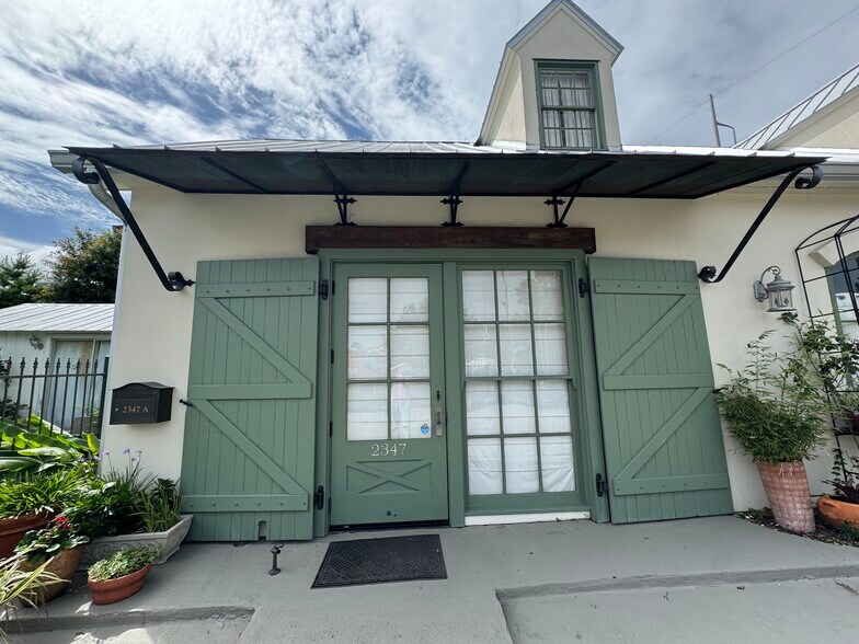 2347 Christian St, Baton Rouge, LA à louer - Photo de l’immeuble – Image 2 sur 15