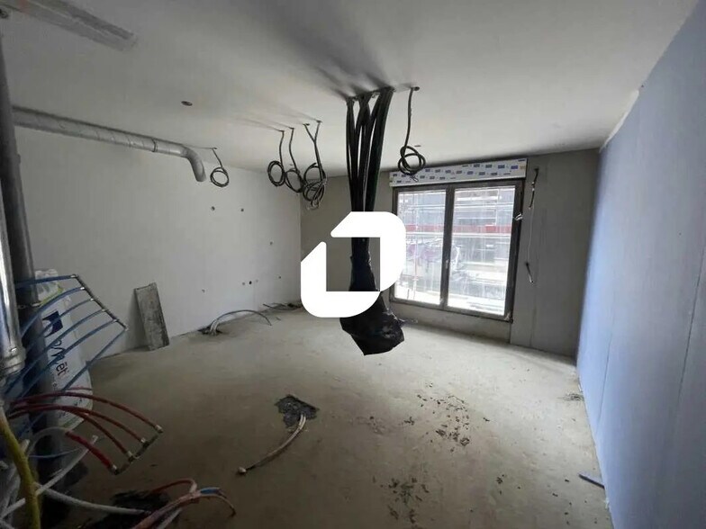 Bureau dans Villejuif à vendre - Photo de l’immeuble – Image 3 sur 7