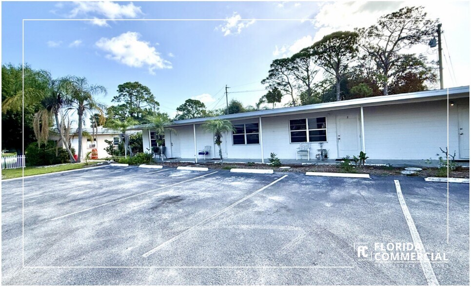 371 Smallwood Ave, Fort Pierce, FL à vendre - Photo de l’immeuble – Image 3 sur 34