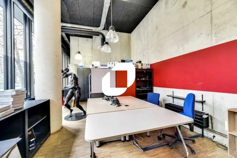 Bureau dans Paris à louer - Photo de l’immeuble – Image 3 sur 7