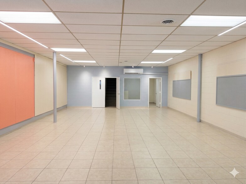 2108 N Main St, Hazard, KY à vendre - Photo de l’immeuble – Image 3 sur 21