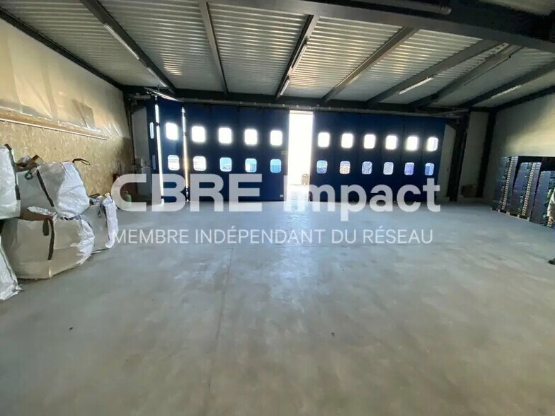 Local d’activités dans Darois à louer - Photo intérieure – Image 2 sur 6