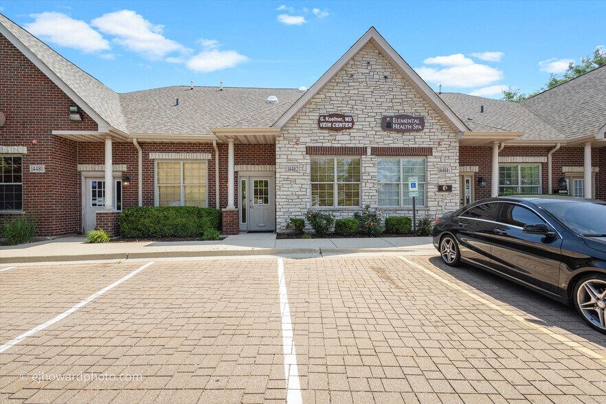 14480-14486 John Humphrey Dr, Orland Park, IL à vendre - Photo de l’immeuble – Image 3 sur 17