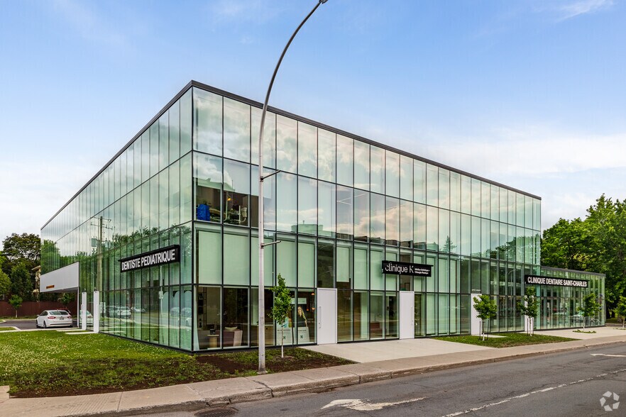 520 St Saint-Charles O, Longueuil, QC à louer - Photo de l’immeuble – Image 2 sur 7