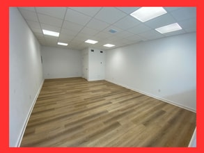 1002 NW 2nd St, Gainesville, FL à louer Photo intérieure– Image 1 sur 7