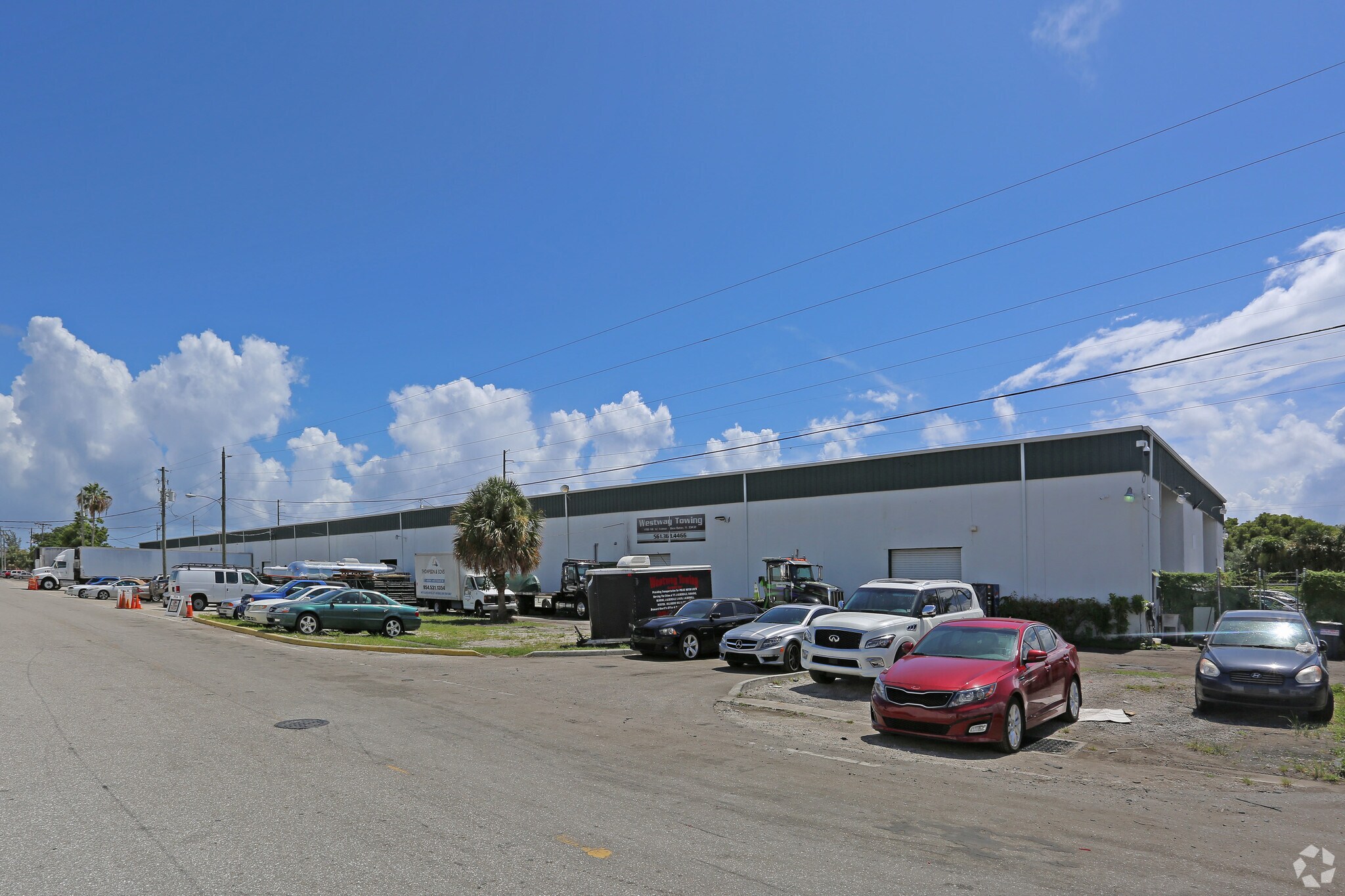 1700-1800 NW 1st Ave, Boca Raton, FL à louer Photo principale– Image 1 sur 22