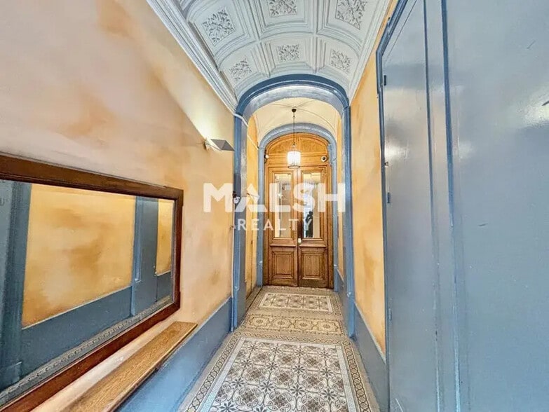 Immeuble residentiel dans Lyon à vendre - Photo intérieure – Image 2 sur 11