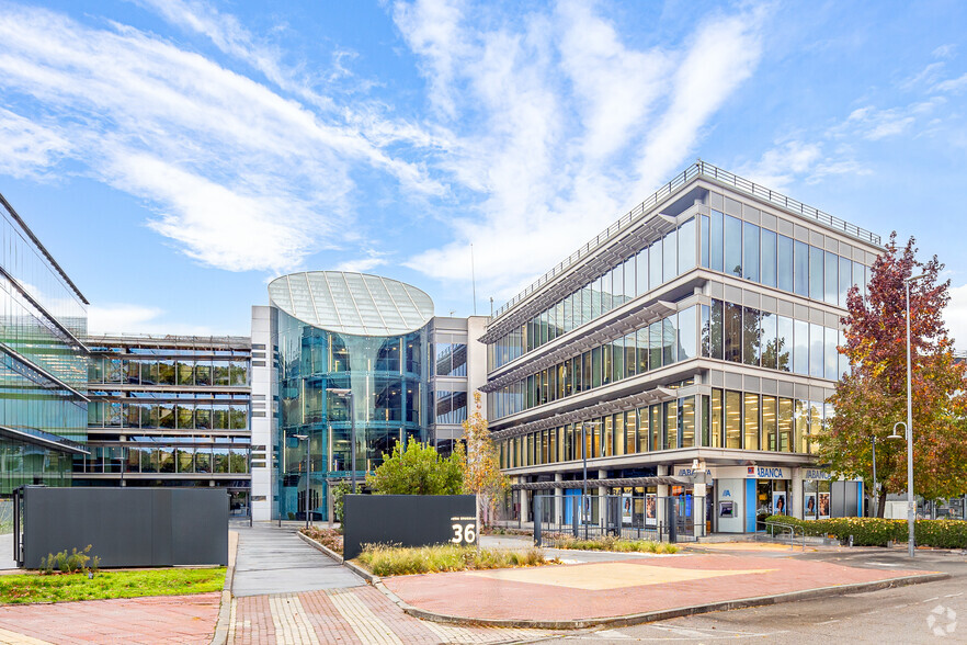 Avenida De Bruselas, 36, Alcobendas, Madrid à louer - Photo de l’immeuble – Image 3 sur 22
