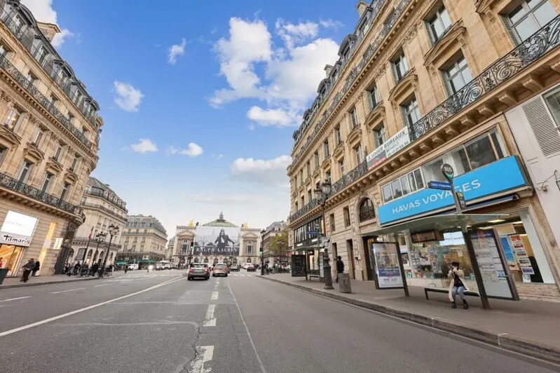 38 Avenue De L'Opera, Paris à louer - Photo de l’immeuble – Image 2 sur 18