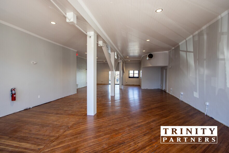 1225-1229 Lincoln St, Columbia, SC à louer - Photo intérieure – Image 2 sur 7