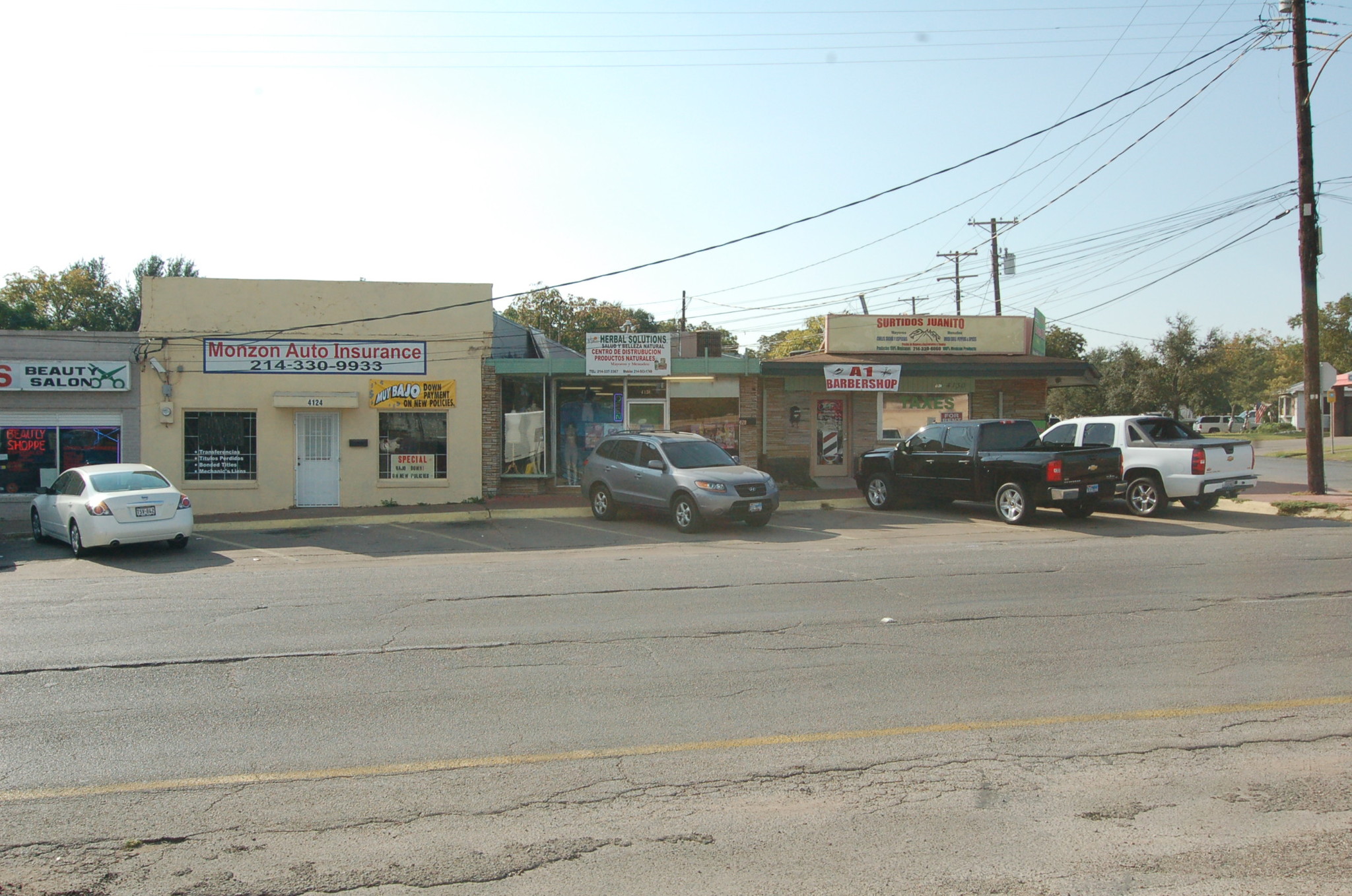 4128 W Jefferson Blvd, Dallas, TX à louer Photo principale– Image 1 sur 3