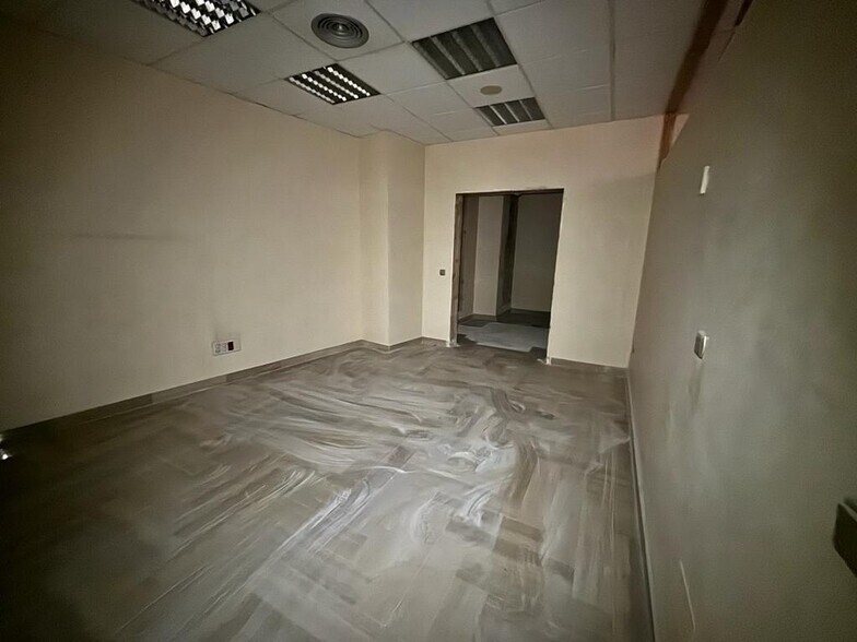 Local commercial dans Algeciras, Cádiz à vendre - Photo intérieure – Image 3 sur 5