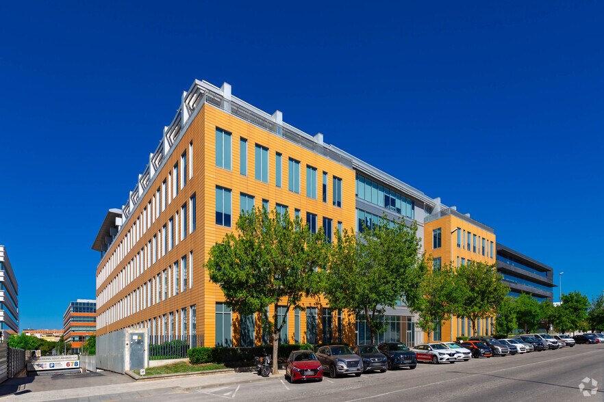 Bureau dans Avinguda de la Fama, 56, Cornellà de Llobregat à louer - Photo principale – Image 1 sur 3