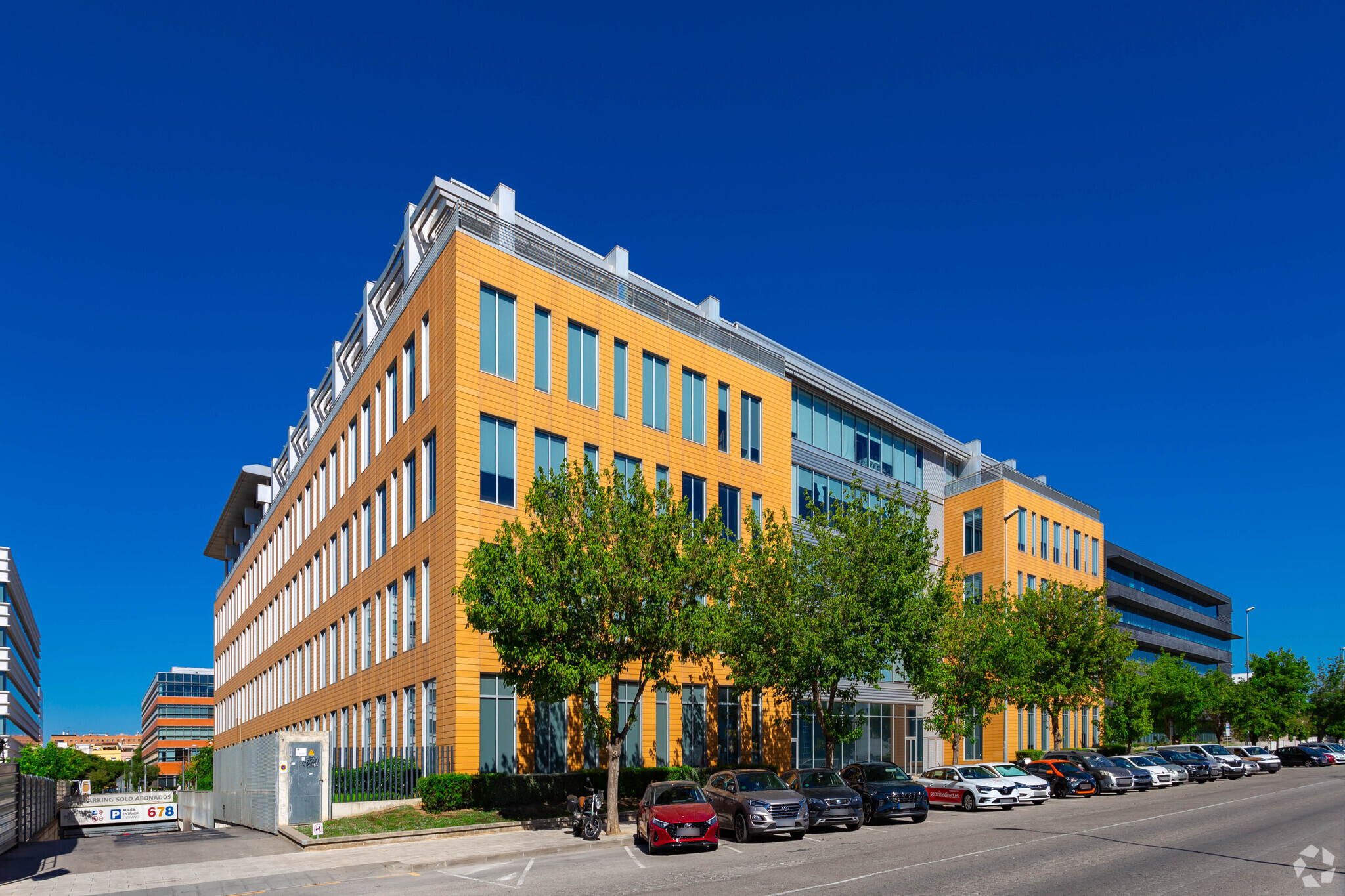 Bureau dans Avinguda de la Fama, 56, Cornellà de Llobregat à louer Photo principale– Image 1 sur 4