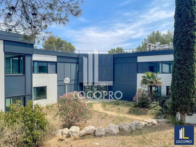 Plus de détails pour Bureau à louer