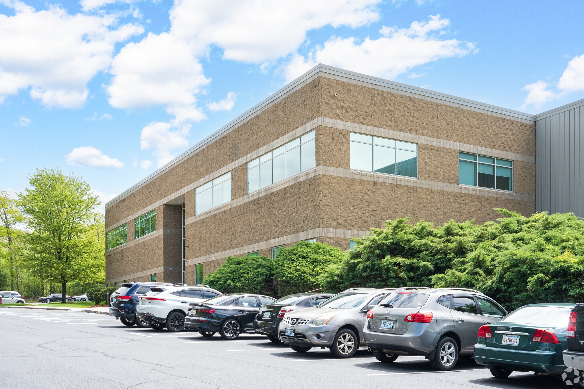 135 Constitution Blvd, Franklin, MA à louer Photo principale– Image 1 sur 7
