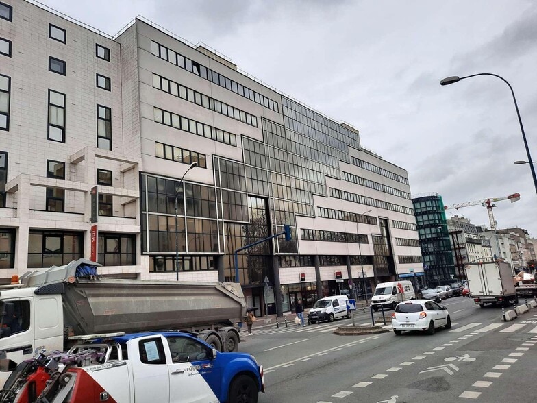 153 Avenue Jean Lolive, Pantin à louer - Photo de l’immeuble – Image 2 sur 6
