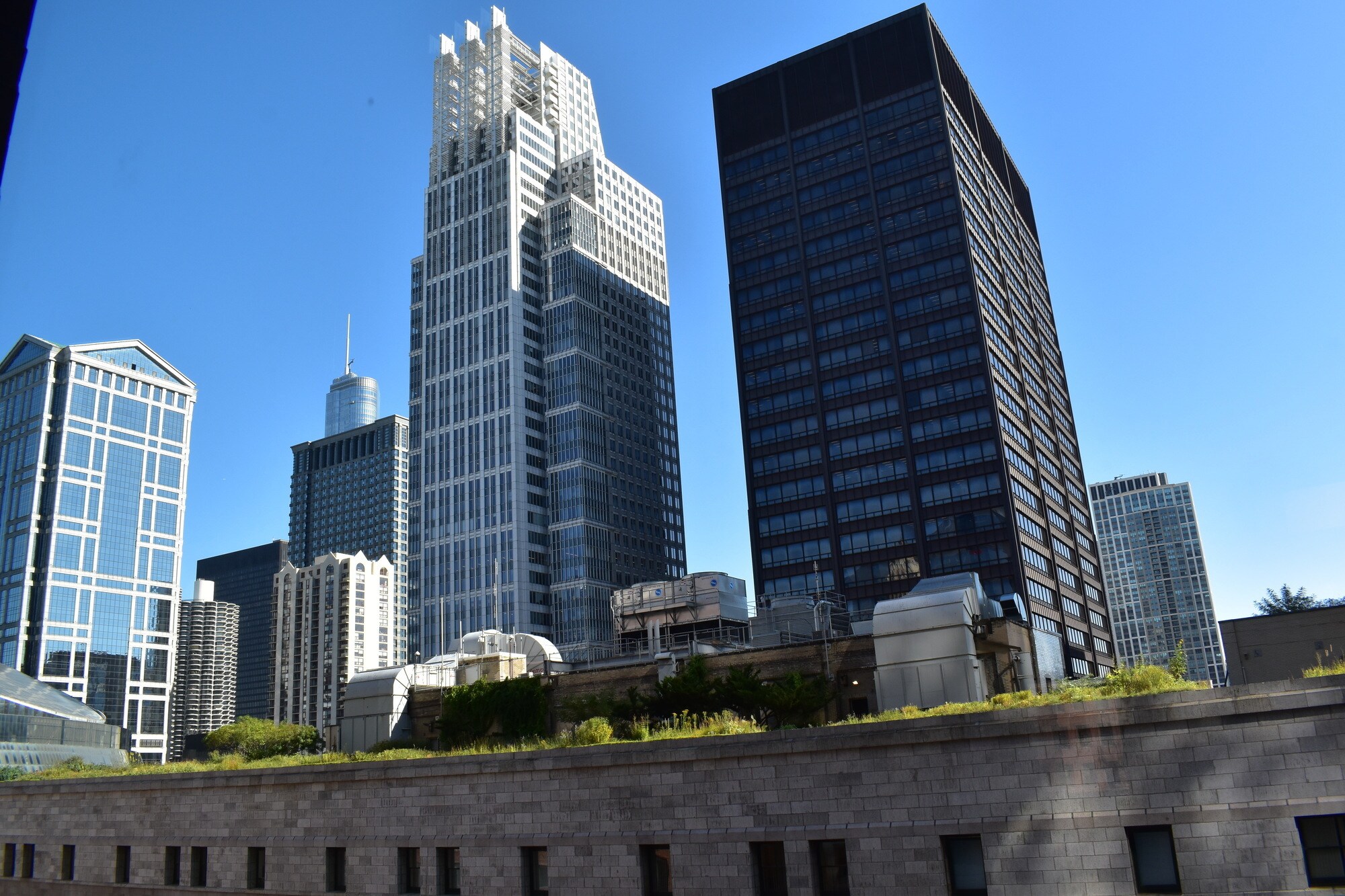 100 N LaSalle St, Chicago, IL à louer Photo intérieure– Image 1 sur 2