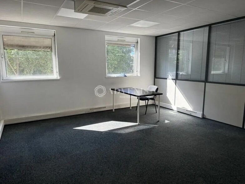 Bureau dans Lyon à louer - Photo de l’immeuble – Image 3 sur 7