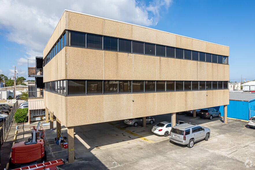 3525 Hessmer Ave, Metairie, LA à louer - Photo de l’immeuble – Image 2 sur 6