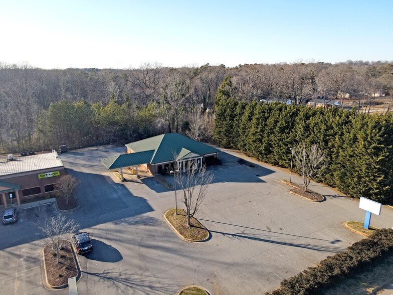 704 York Rd, Kings Mountain, NC à louer - Photo de l’immeuble – Image 2 sur 6