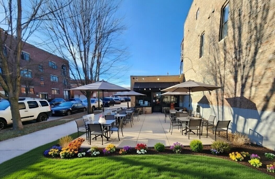 3566 S Halsted St, Chicago, IL à louer Photo principale– Image 1 sur 4