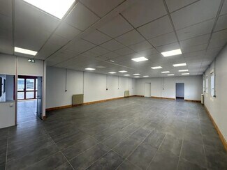 Plus de détails pour Industriel/Logistique à louer